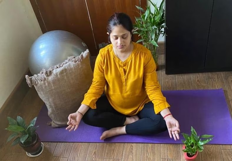 Online Yoga Classes in Mira Bhayandar for Ladies with Fees